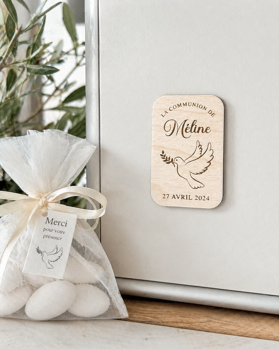 Magnet de communion en bois personnalisé – souvenir invité