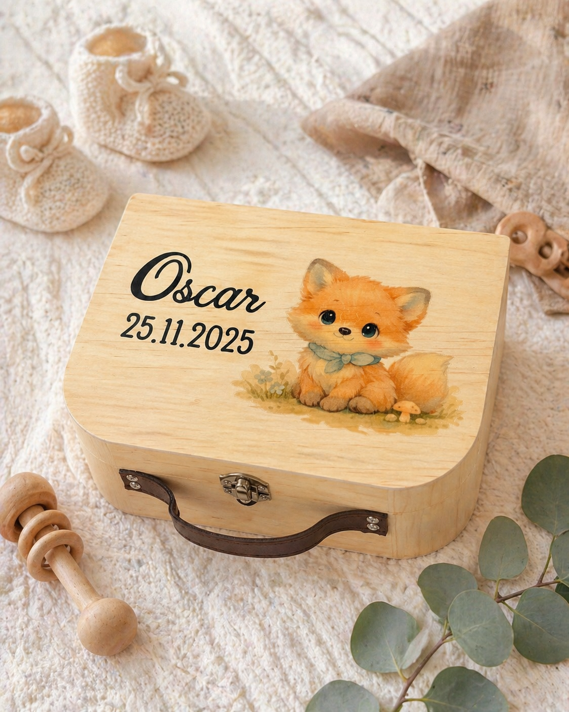 Valise en bois "Oscar, le Petit Renard", prénom, date et illustration renard 